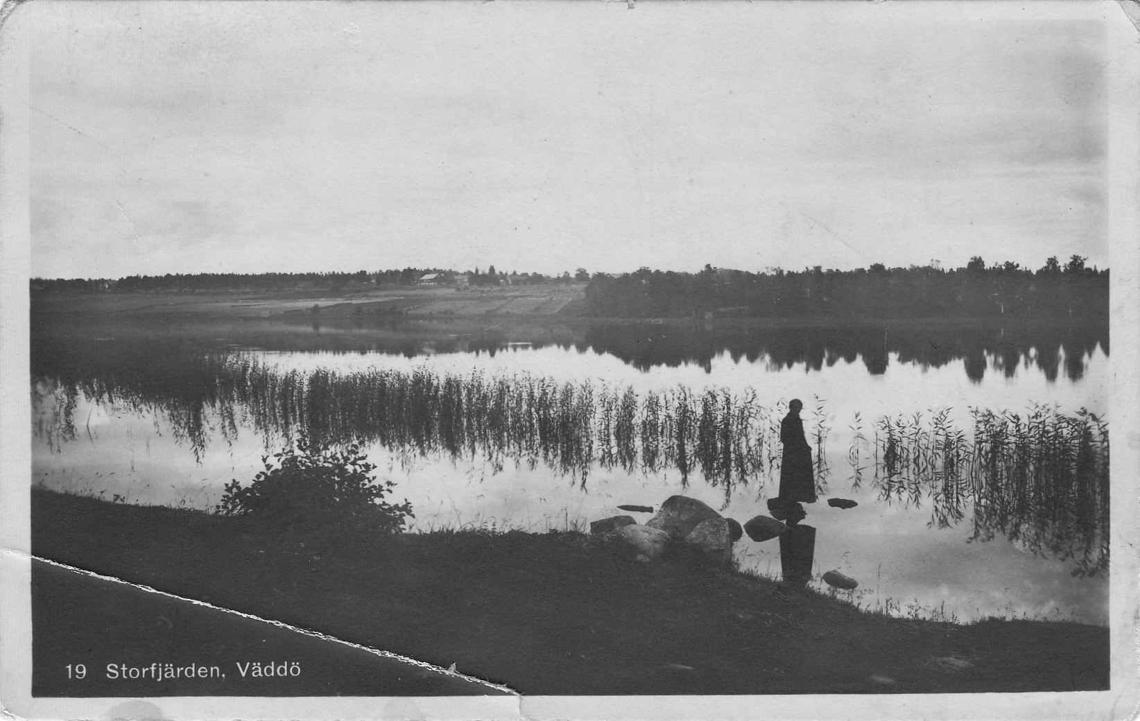 Namnstadskort skickat 1921.Storfjärden med Södersunds byggnader i bakgrunden.